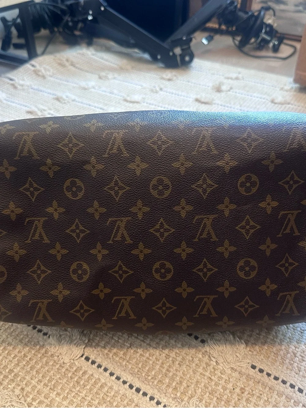 Louis Vuitton Monogram Speedy 35